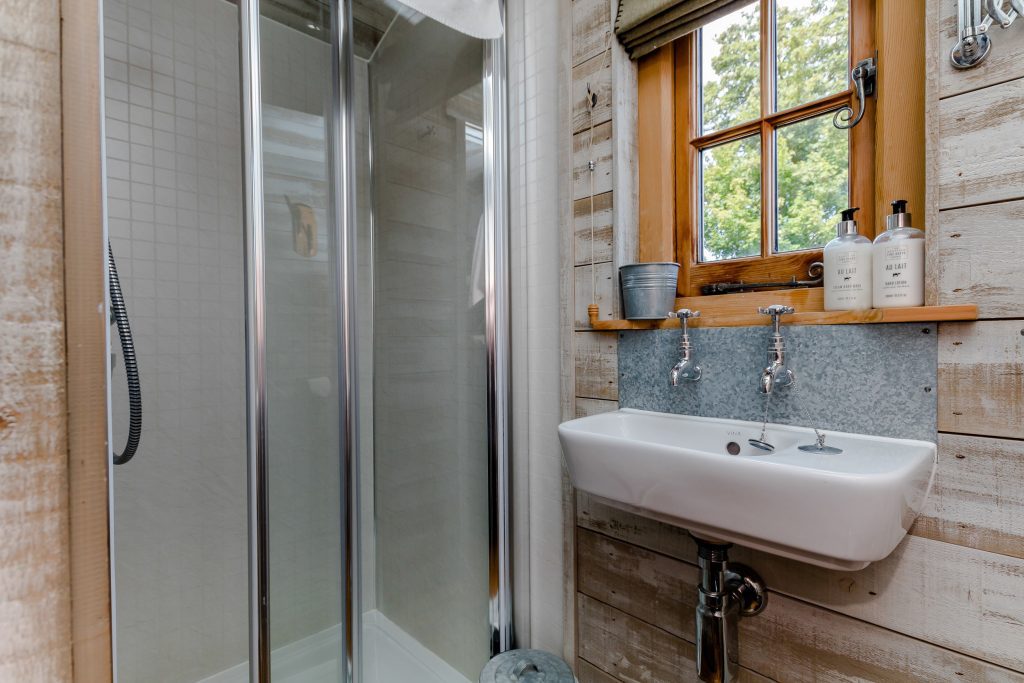 Luxury bathroom inside Trappers Glamping Cabin at Loose Reins in Dorset